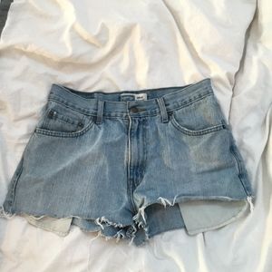 Signature Levi Jean Shorts